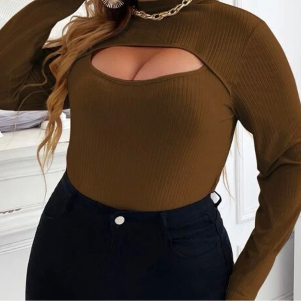 Plus size cutout Front Neck Tee